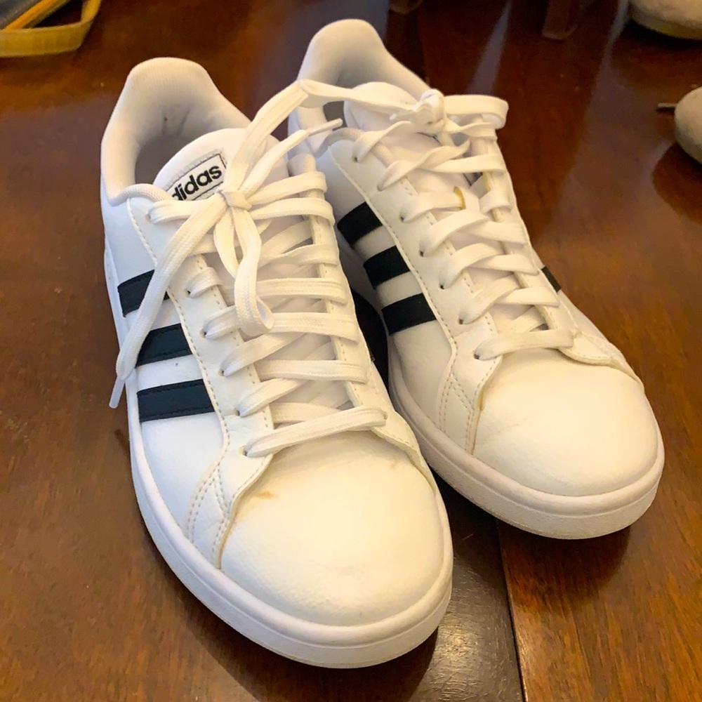 Adidas Size 7 Shoes!